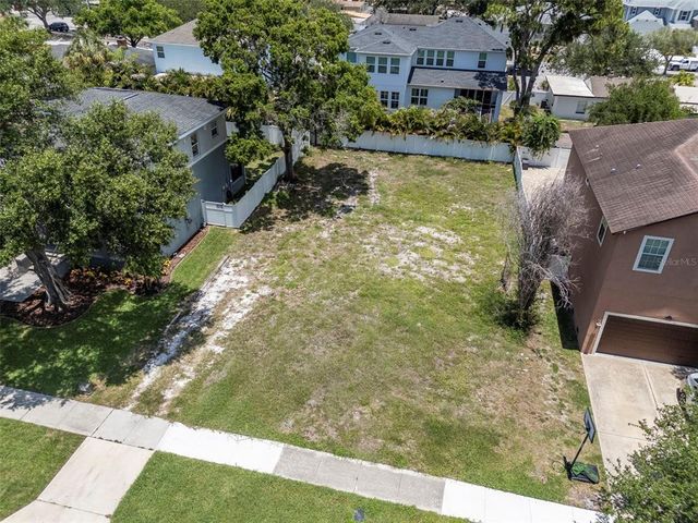 4711 W  Kensington Ave #35, Tampa, FL 33629