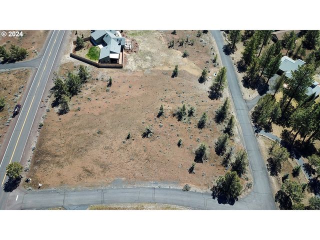 70070 Meadow View Rd, Sisters, OR 97759