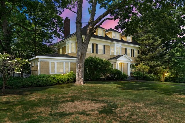 15 Summer St, Weymouth, MA 02188