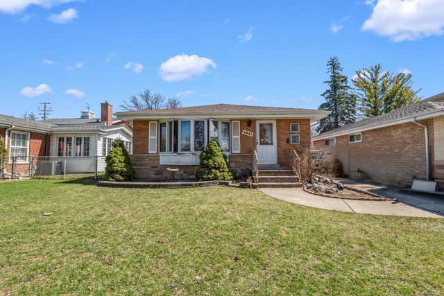 8941 Menard Ave, Morton Grove, IL 60053