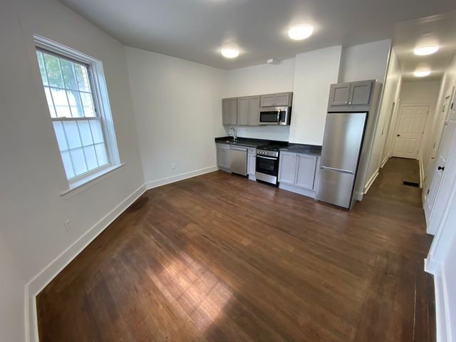 833 Whalley Ave  #1, New Haven, CT 06515