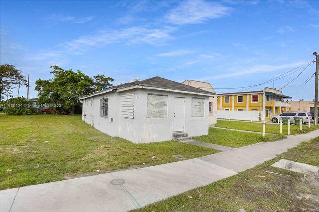 738 SW 6th Ave, Homestead, FL 33030