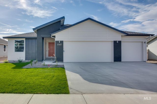 1815 SW Besra Dr, Mountain Home, ID 83647