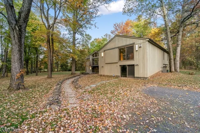 288 County Road 519, Stockton, NJ 08559