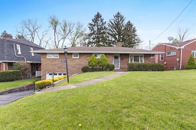 233 Commonwealth Ave, West Mifflin, PA 15122