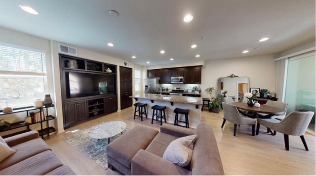 2388 Sentinel Ln, San Marcos, CA 92078