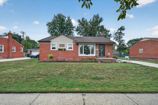 30355 W  Chicago St, Livonia, MI 48150