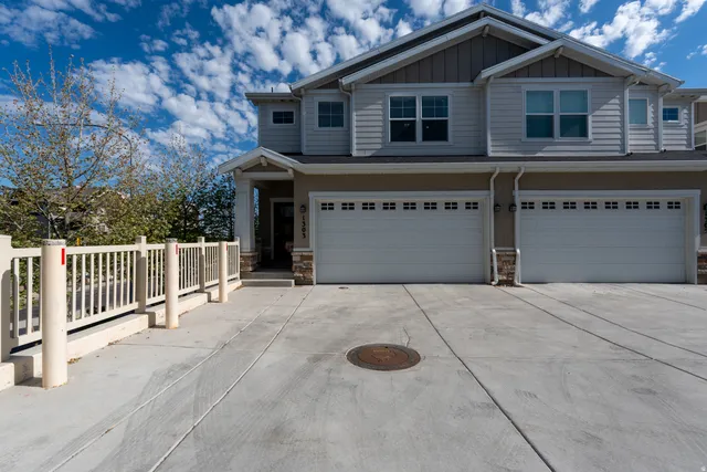 1303 E  Weyburn Ln, Holladay, UT 84117