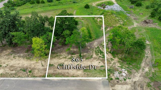 865 Cliffside Dr, Fairborn, OH 45324