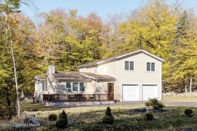 2595 Waterfront Dr, Tobyhanna, PA 18466