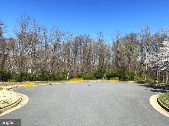 6202 Parkhill Dr, Alexandria, VA 22312