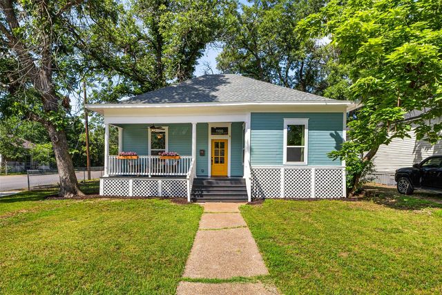 1100 N  10th St, Waco, TX 76707