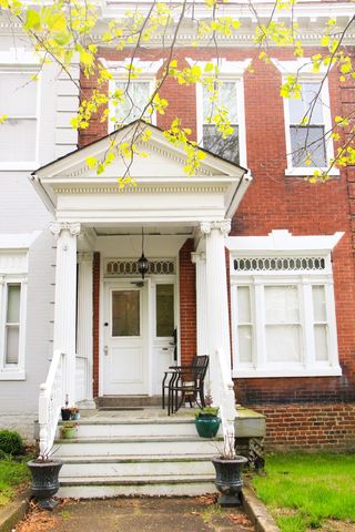 2619 W  Grace St #1, Richmond, VA 23220