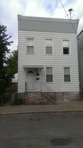 165 Lancaster St, Cohoes, NY 12047