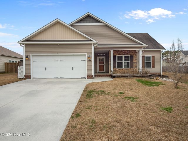 224 Channel Marker Loop, Swansboro, NC 28584