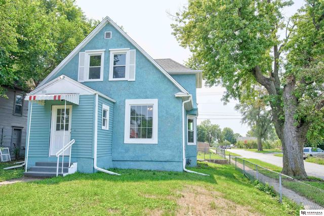 3331 Decatur St, Omaha, NE 68111