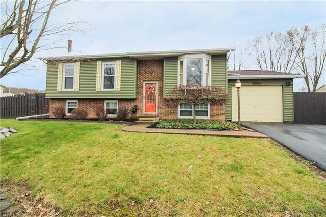15 Independence Rd, Avella, PA 15312