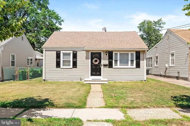 251 Lillian Ave, Trenton, NJ 08610