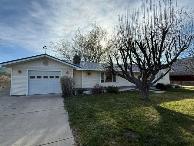 426 Rancho Circle Dr, Loyalton, CA 96118