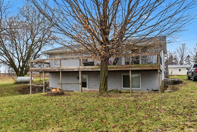 69594 Anderson Rd, Niles, MI 49120