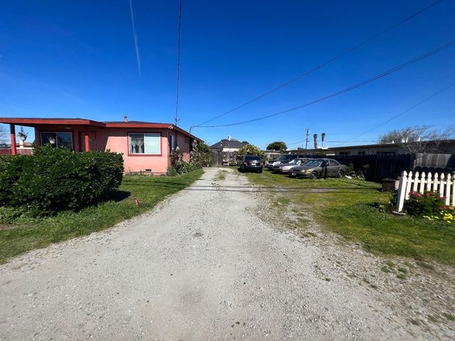 11161 Wood St, Castroville, CA 95012