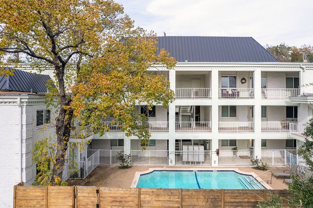 1610 Enfield Rd #205, Austin, TX 78703
