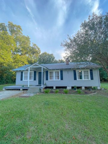 1265 Doc Darbyshire Rd, Moultrie, GA 31788