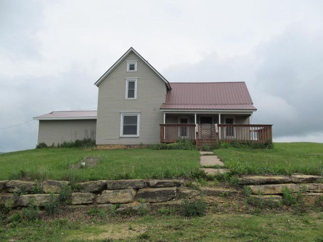 1714 County Road A Road, Mineral Point, WI 53565