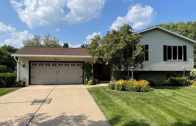 7618 West Hampstead Court, Middleton, WI 53562