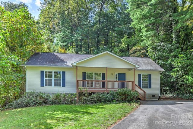 146 Charland Forest Rd, Asheville, NC 28803