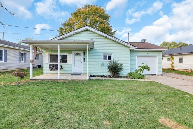142 New St, Utica, OH 43080
