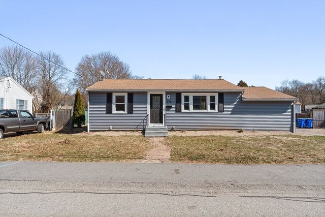 216 Levin Rd, Rockland, MA 02370