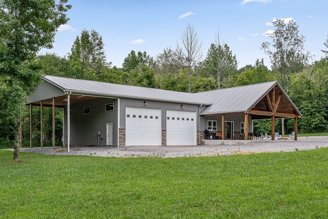 656 Old Buffalo Valley Rd, Silver Point, TN 38582