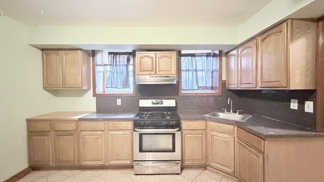 889 John F Kennedy Blvd #18E, Bayonne, NJ 07002