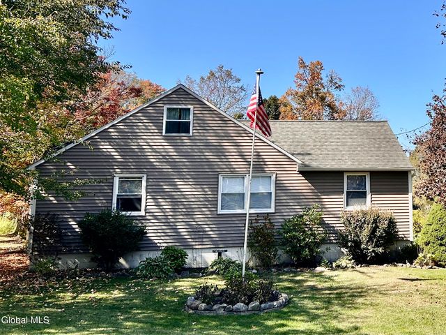 1900 North Road, Amsterdam, NY 12010