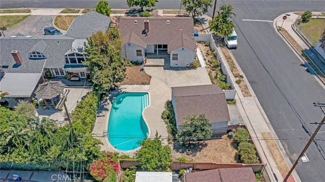 20277 Mobile St, Winnetka, CA 91306