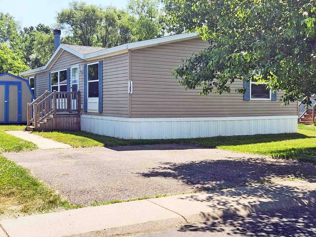 1302 Galloway Cir #64, Pontiac, MI 48340