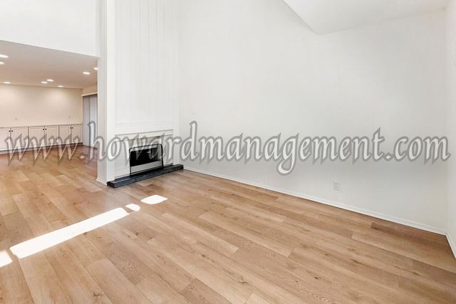 4605 Maytime Ln, Culver City, CA 90230