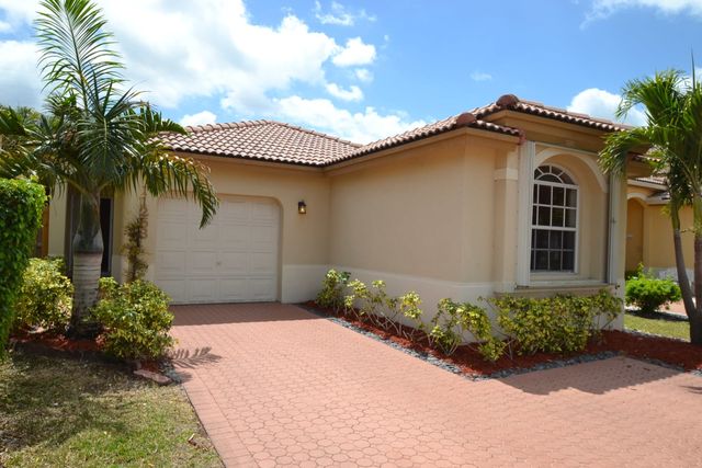 11258 NW 50th Ter, Doral, FL 33178