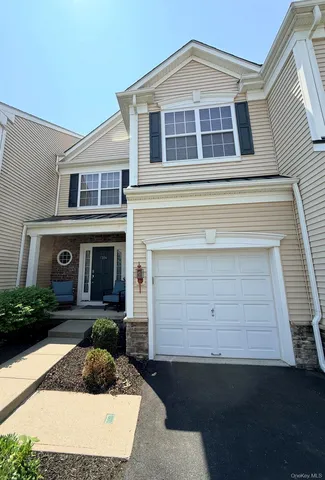 30 Banbury Way #1204, Newburgh, NY 12550
