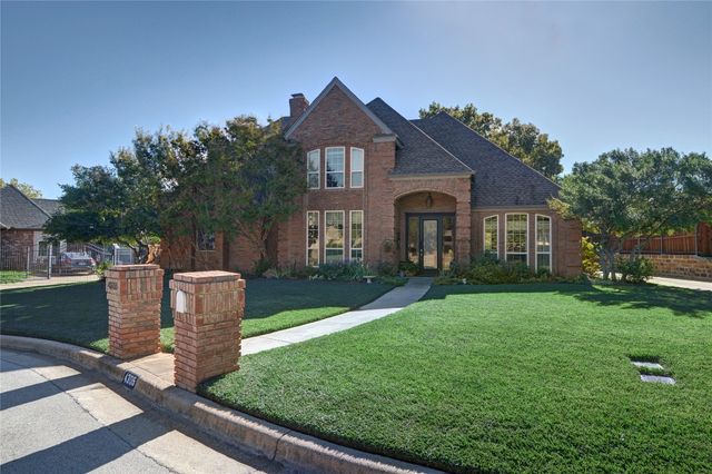 4305 Brookhollow Dr, Colleyville, TX 76034