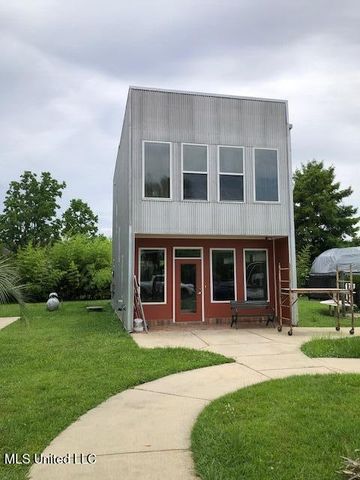 15107 Lemoyne Blvd, Biloxi, MS 39532