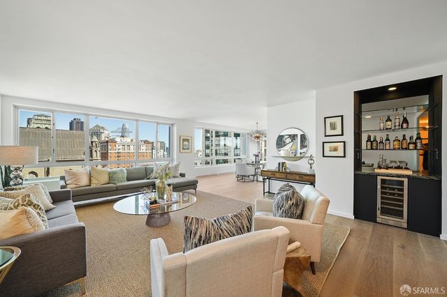 1200 California St #10C, San Francisco, CA 94109
