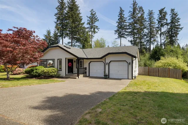 6457 Crossing Place SW, Pt Orchard, WA 98367