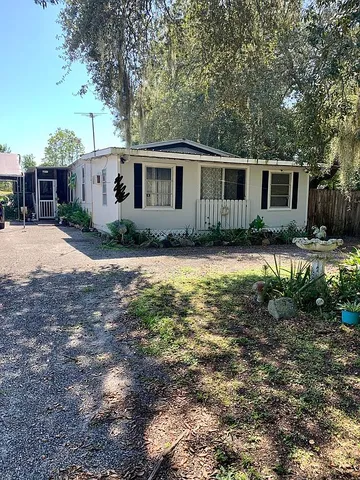 44650 Forest View Rd, Deland, FL 32720