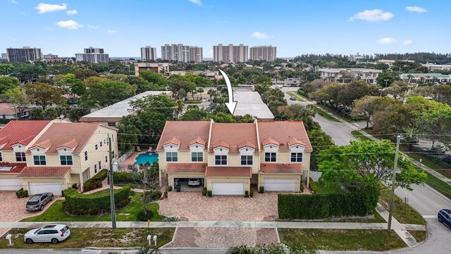 4220 NE 5th Ave, Boca Raton, FL 33431