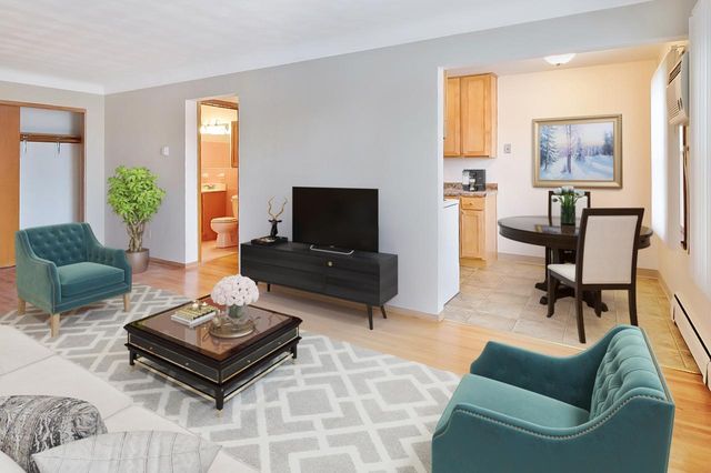 1697 Fry St #1717-12, Saint Paul, MN 55113