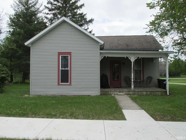 1006 N  Wayne St, Warren, IN 46792