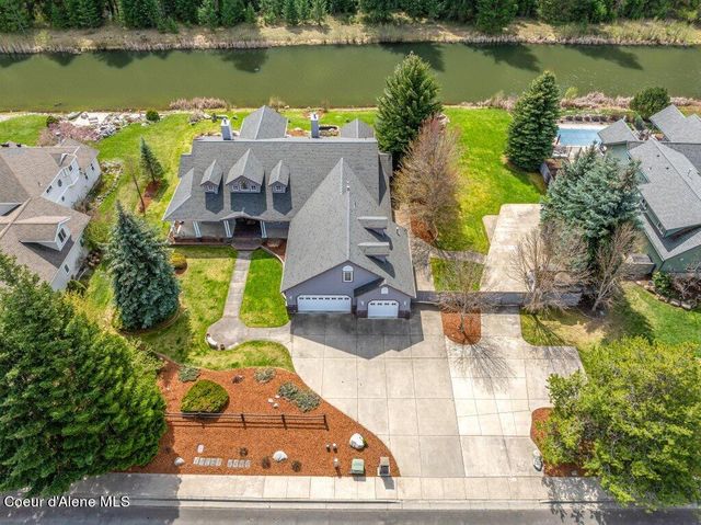 1986 E  Best Ave, Coeur D Alene, ID 83814