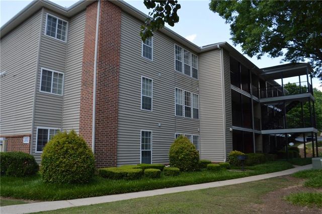 New Apartments On Clemson Blvd Anderson Sc with Modern Garage